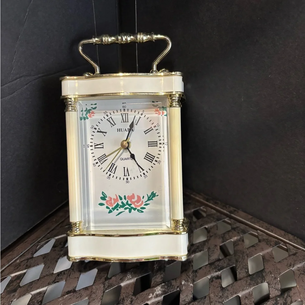 Gold & White VTG Table Clock